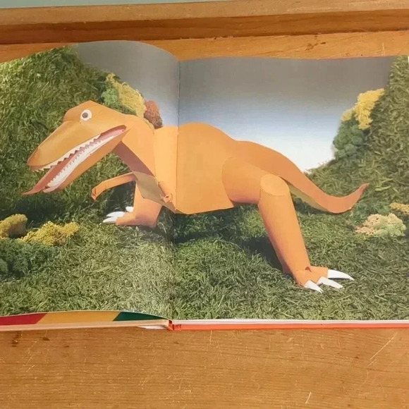 Paper Dinosaurs: 20 model monsters to cut and fold - Picture 6 of 7